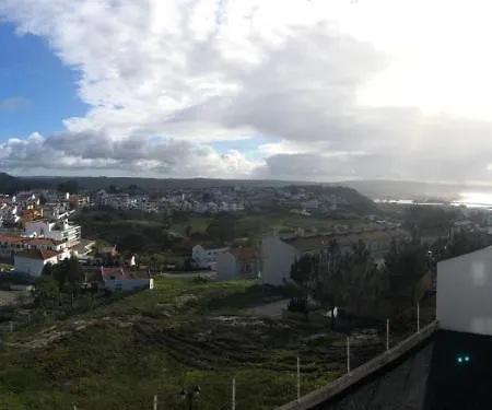 Atlantic Nest Apartman *