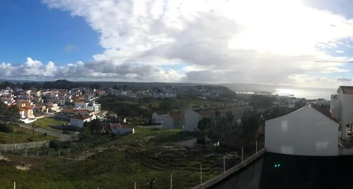 Atlantic Nest 公寓 *